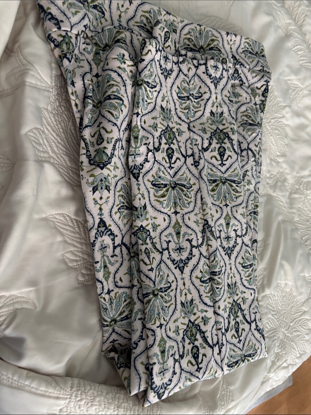 Spartina 449 White Cropped Pants with Blue and Green Paisley